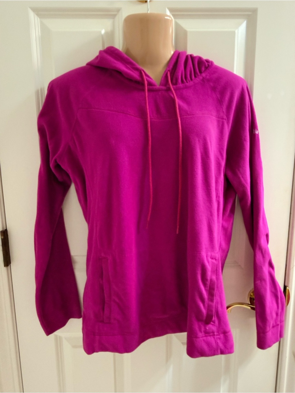 Columbia Women's Bright Magenta Hooded Pullover